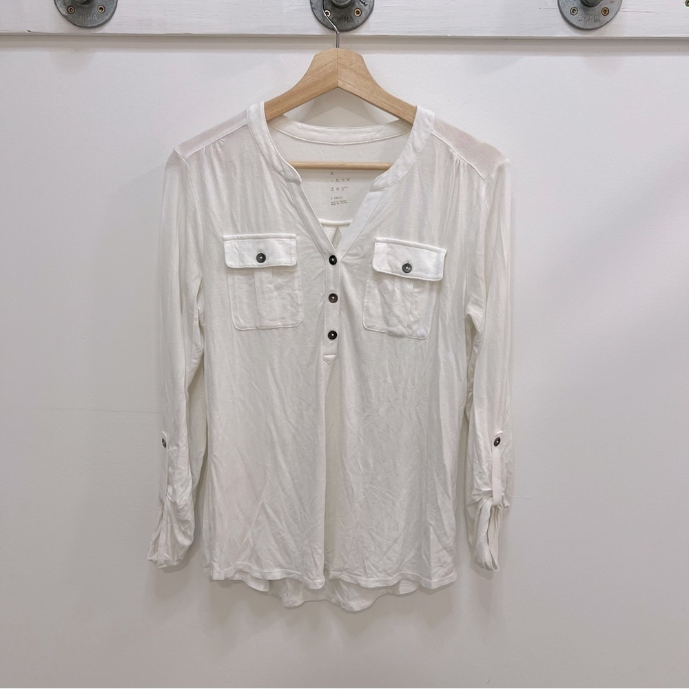 White Jersey long sleeve shirt with pockets